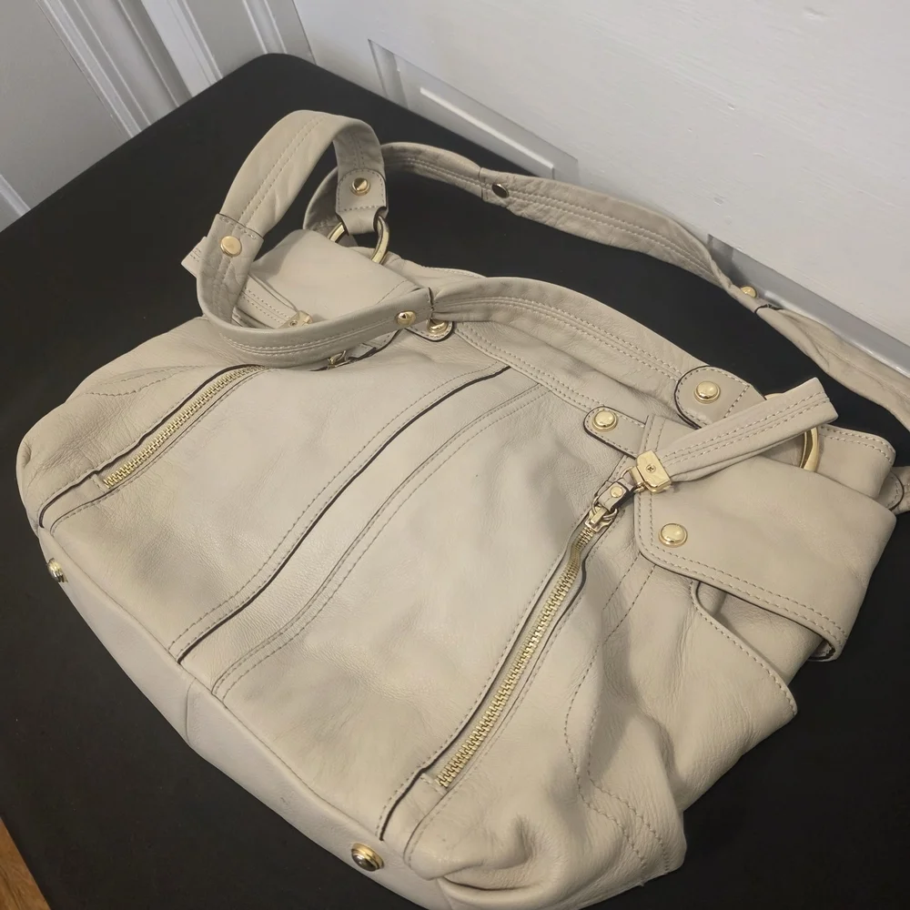 B. Makowsky Bone In Color Fully Lined Leather Hobo Style Bag, Casual
